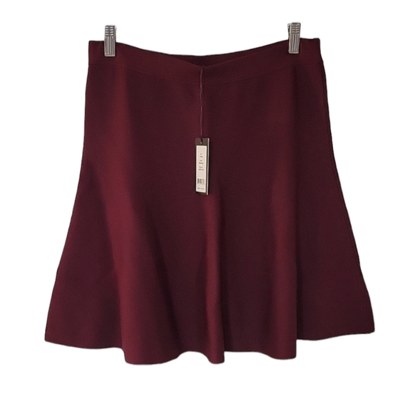 Romeo & Juliet Couture Dresses & Skirts - Romeo + Juliet Maroon Skater Skirt Size L